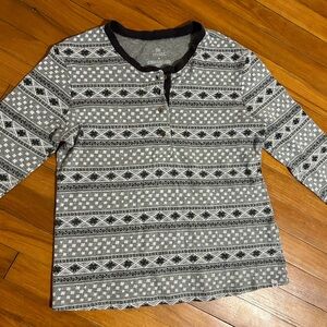 Honest Baby Henley Top | Women’s M | Long Sleeve XOXO pattern Pajama Shirt